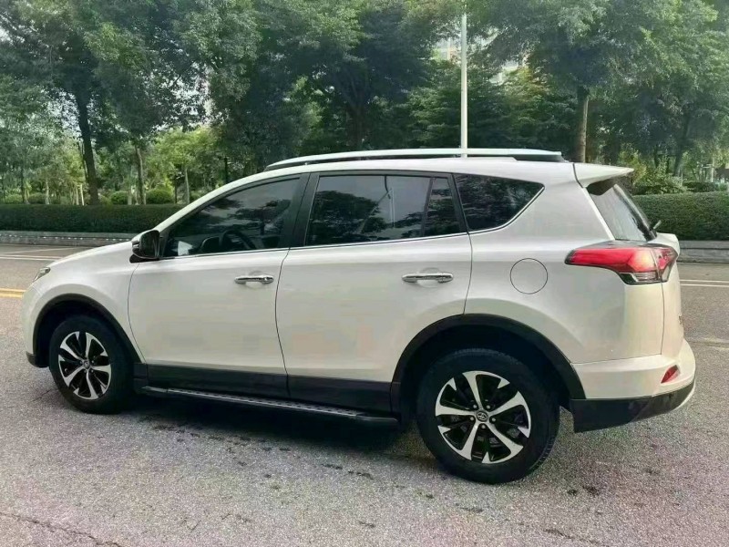 汕头18年丰田RAV4荣放6