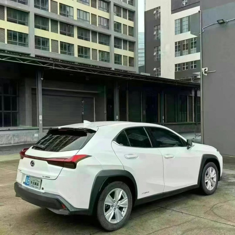 佛山20年雷克萨斯UX7