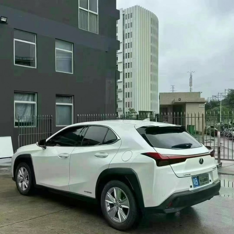 佛山20年雷克萨斯UX8