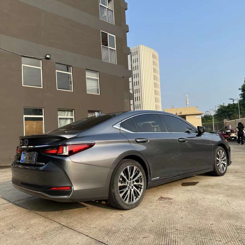 佛山20年雷克萨斯ES7