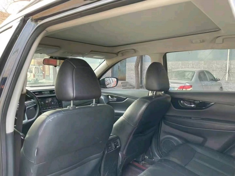 保定20年日产奇骏7