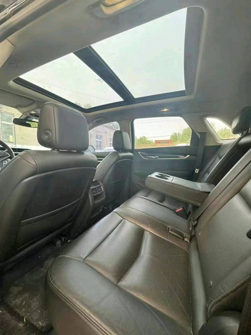 保定18年凯迪拉克XT57