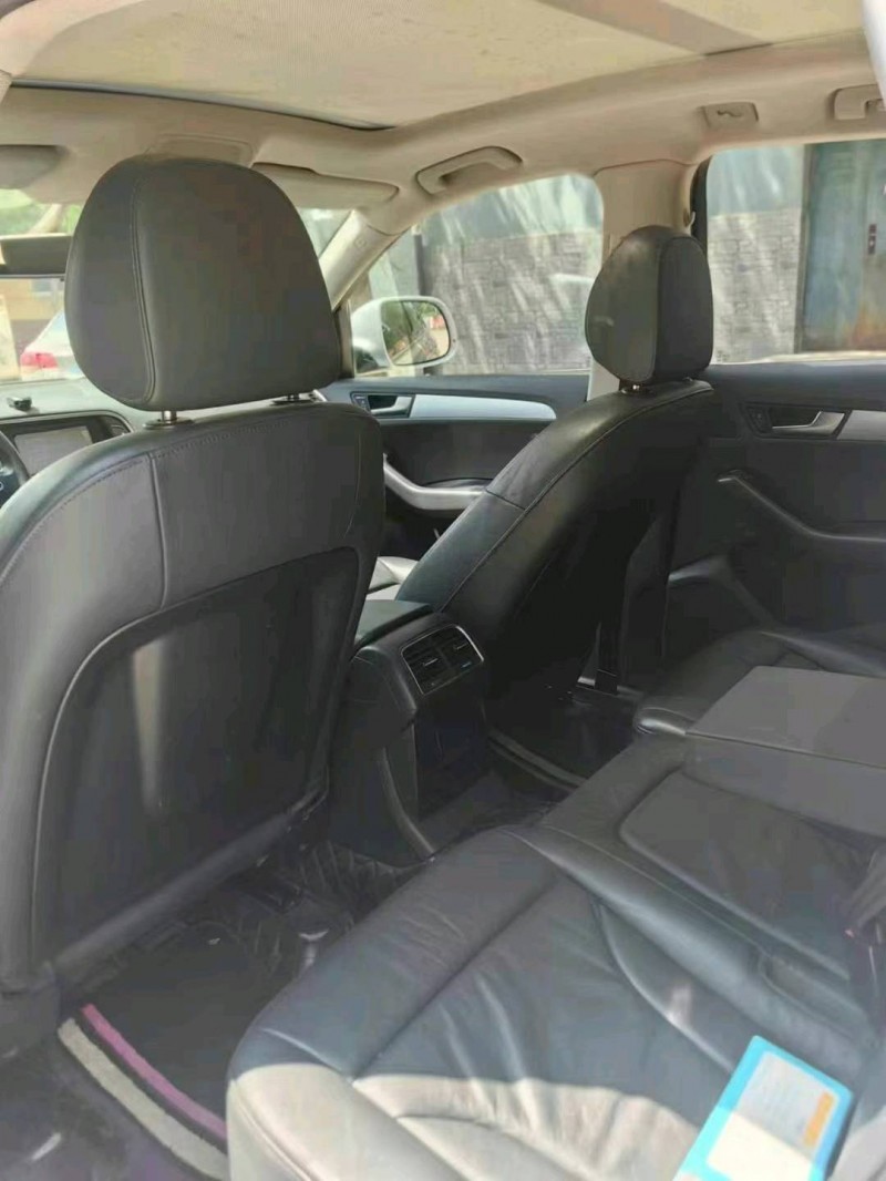 保定12年奥迪Q56