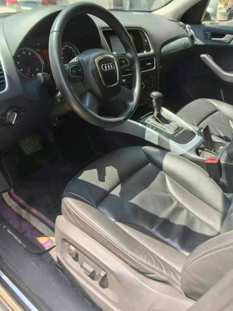 保定12年奥迪Q58
