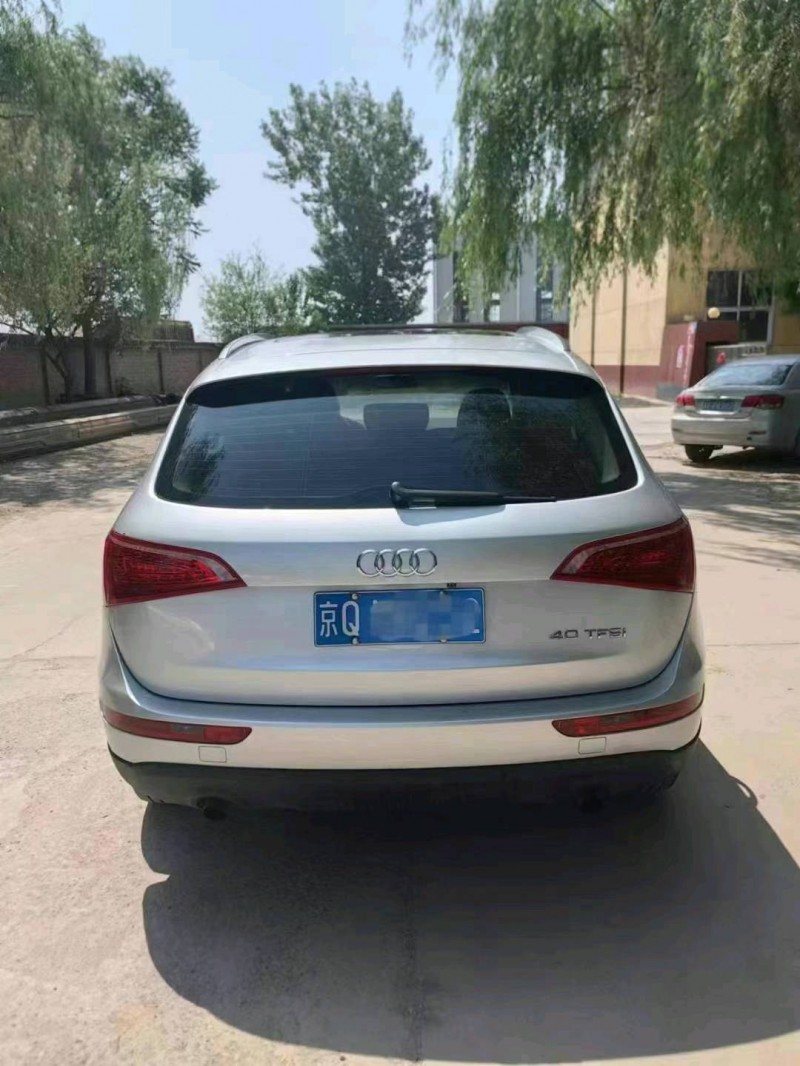 保定12年奥迪Q59