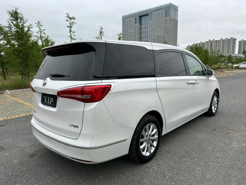 盐城19年别克GL84