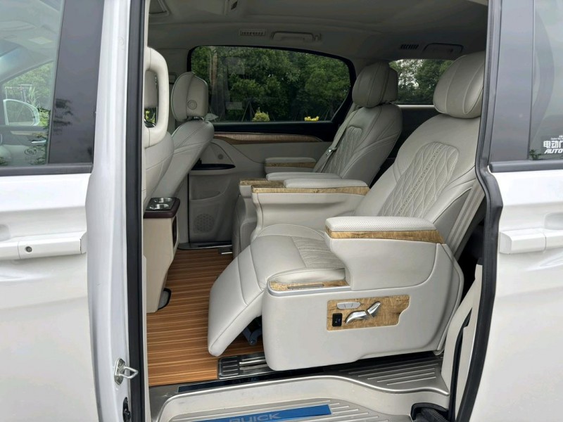 盐城19年别克GL86