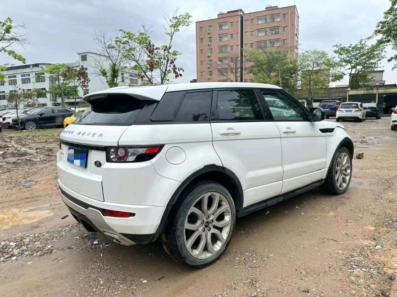 广州13年路虎极光8