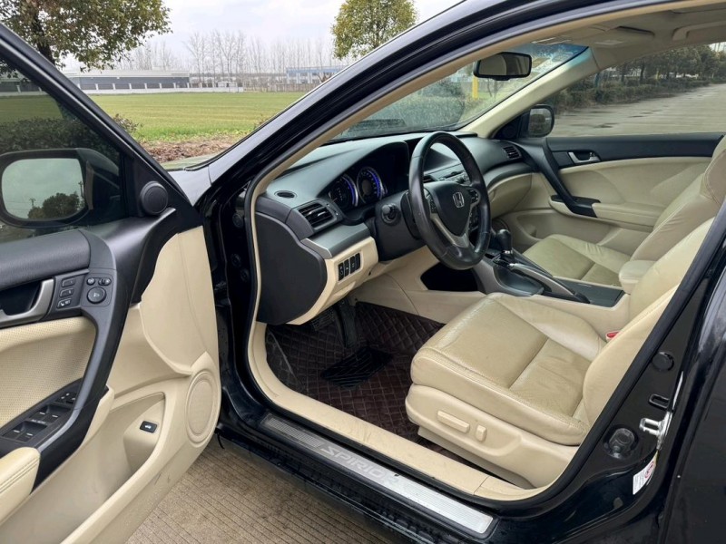 盐城11年本田思铂睿5