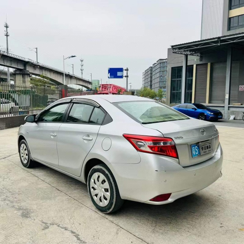 佛山16年丰田威驰8