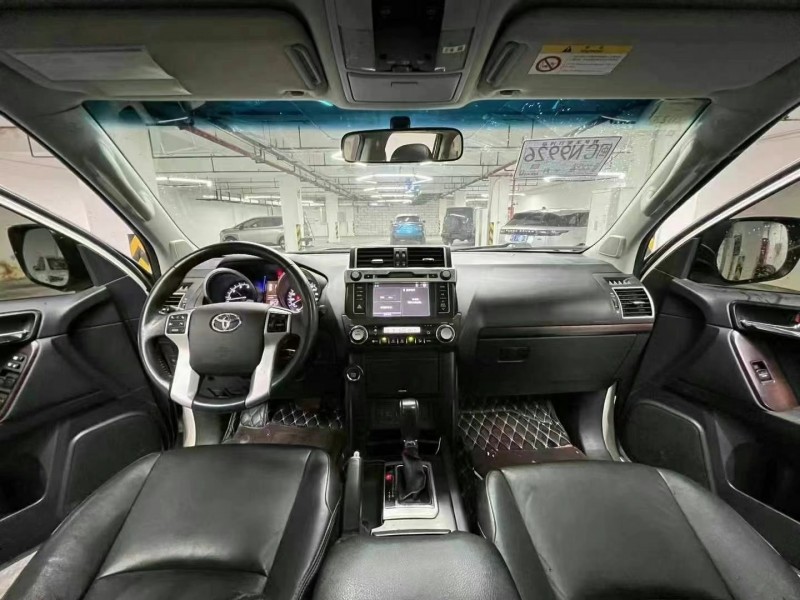 佛山17年丰田普拉多7