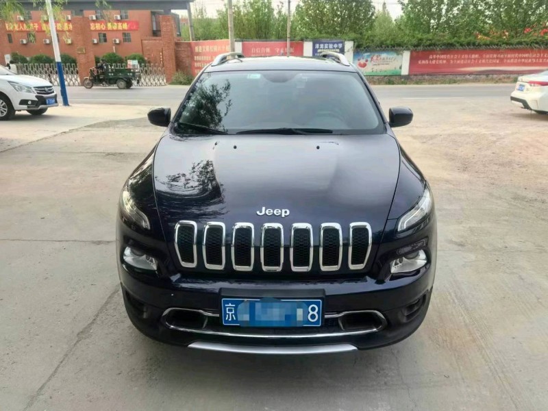 保定16年Jeep自由光1