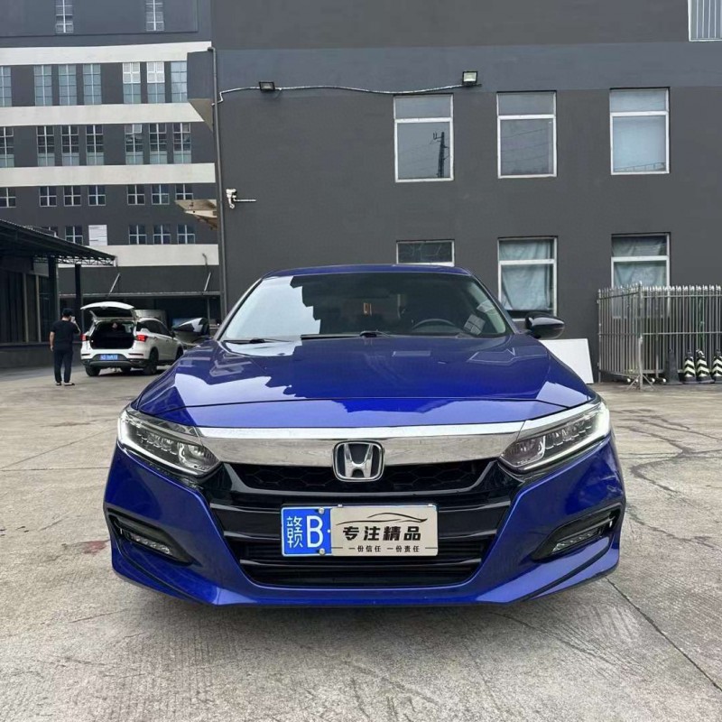 佛山18年本田雅阁1