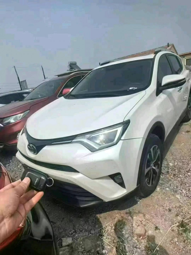 天津17年豐田RAV4榮放2