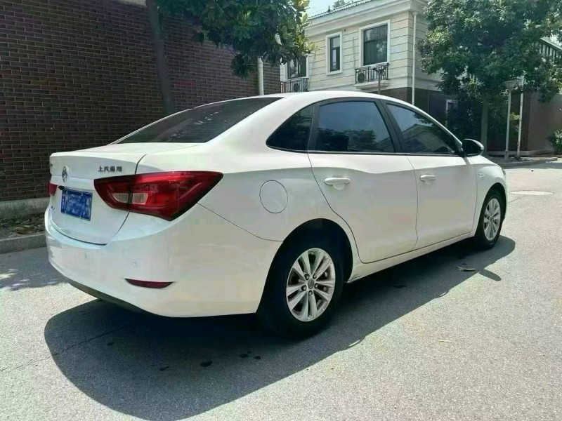 苏州17年别克英朗6