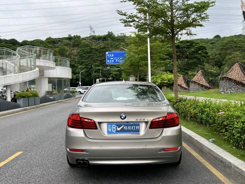 广州17年宝马5系9
