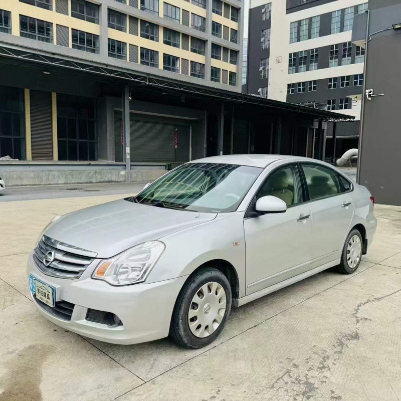 佛山16年日产轩逸3