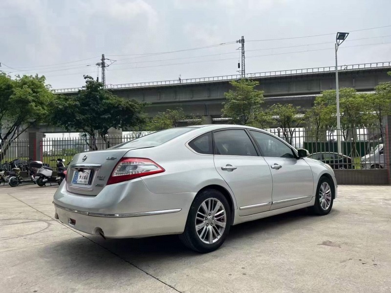 佛山11年日产天籁8