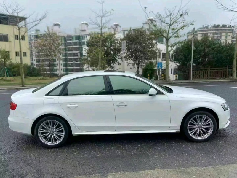 广州12年奥迪A4L4