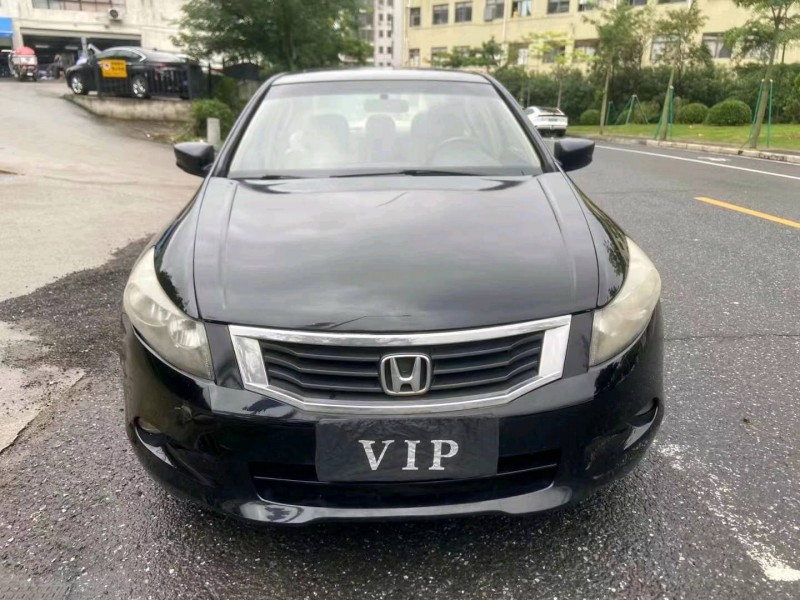 广州09年本田雅阁1