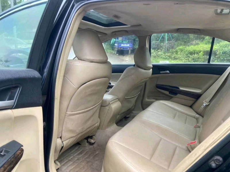 广州09年本田雅阁7