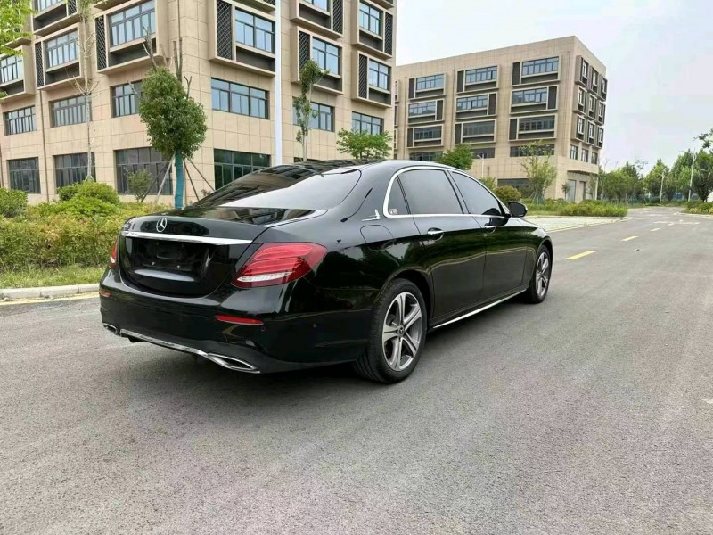 盐城19年奔驰E8