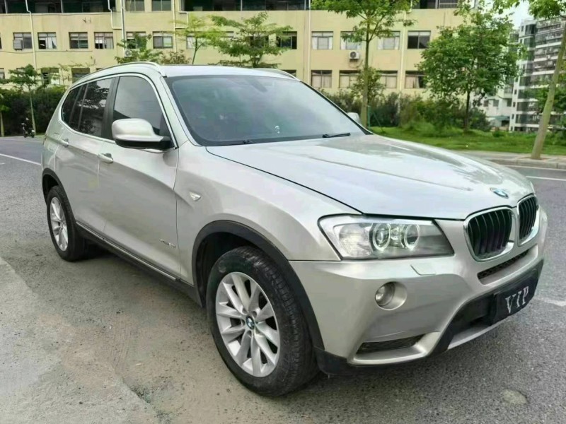 广州13年宝马X33