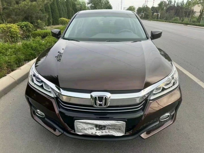 东营17年本田雅阁1