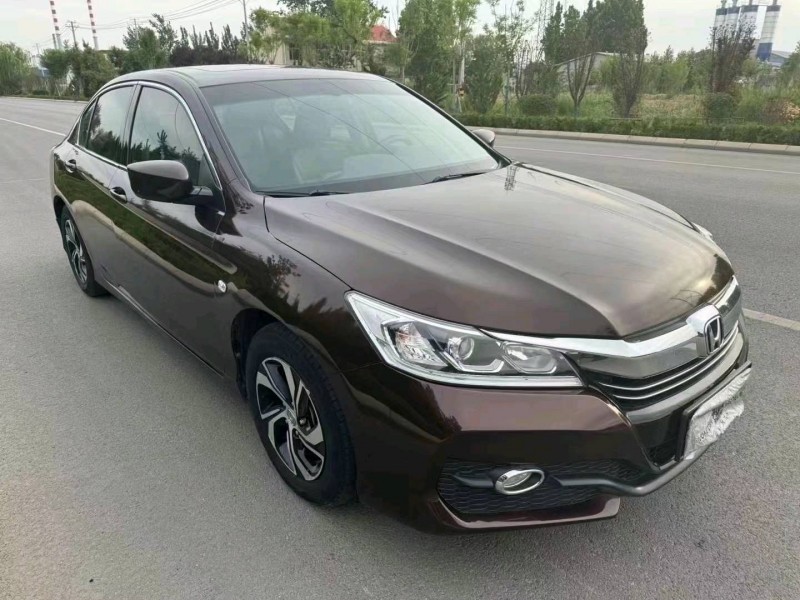 东营17年本田雅阁4