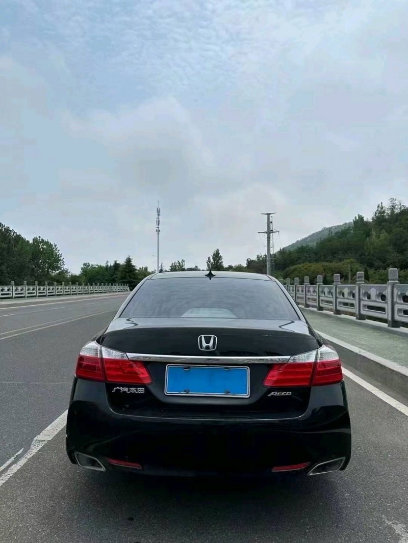 东营16年本田雅阁6