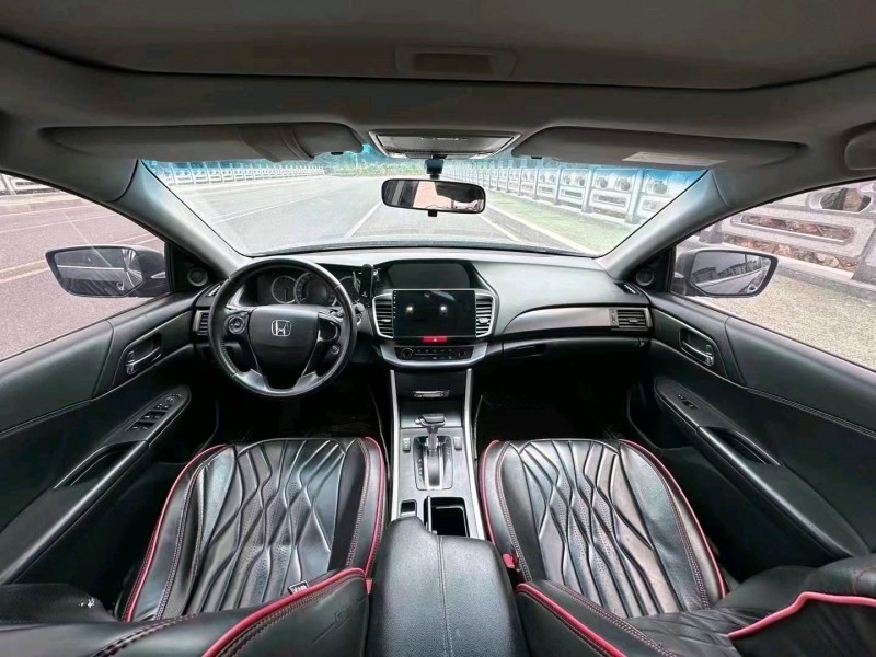 东营16年本田雅阁9