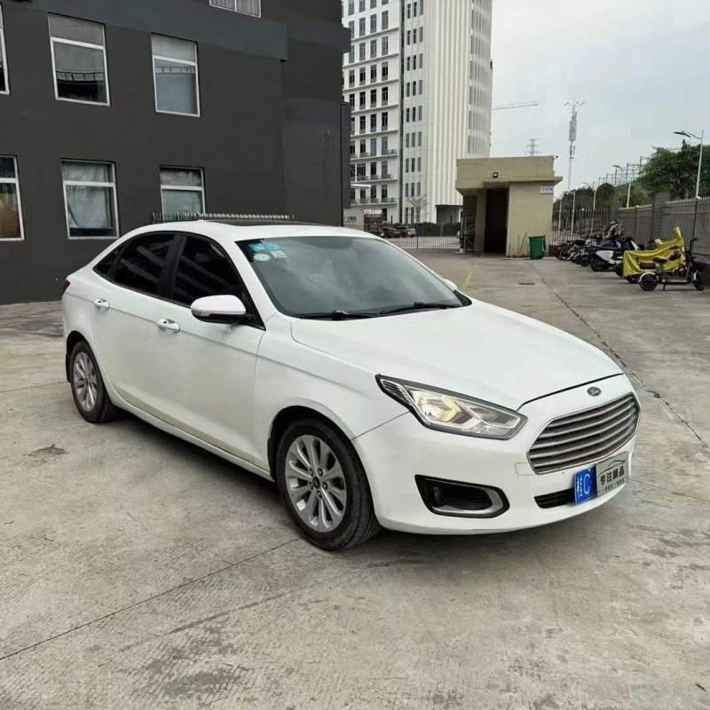 佛山16年福特福睿斯2