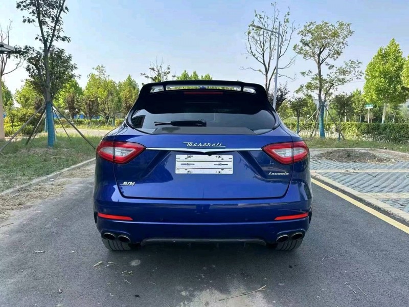 徐州18年玛莎拉蒂Levante9