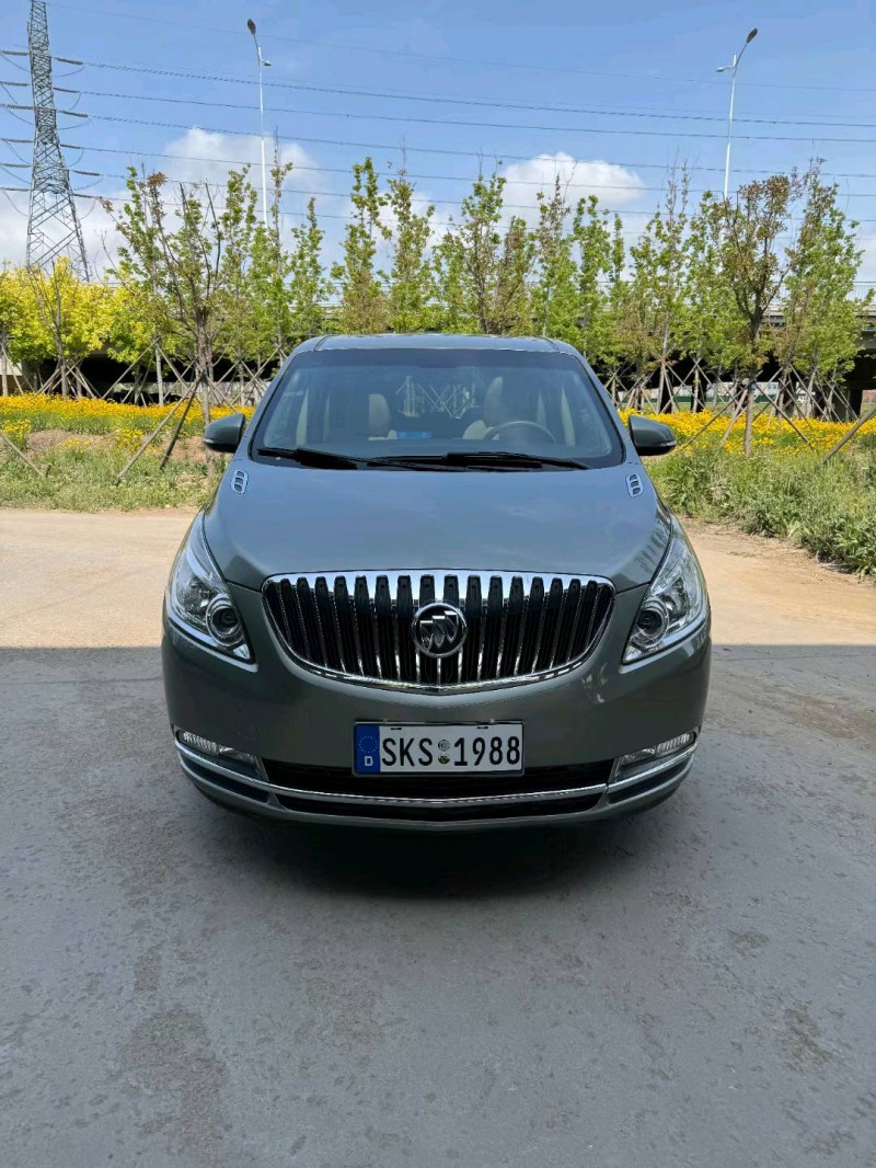 青岛13年别克GL81