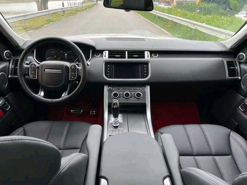 岳阳17年路虎揽胜运动4