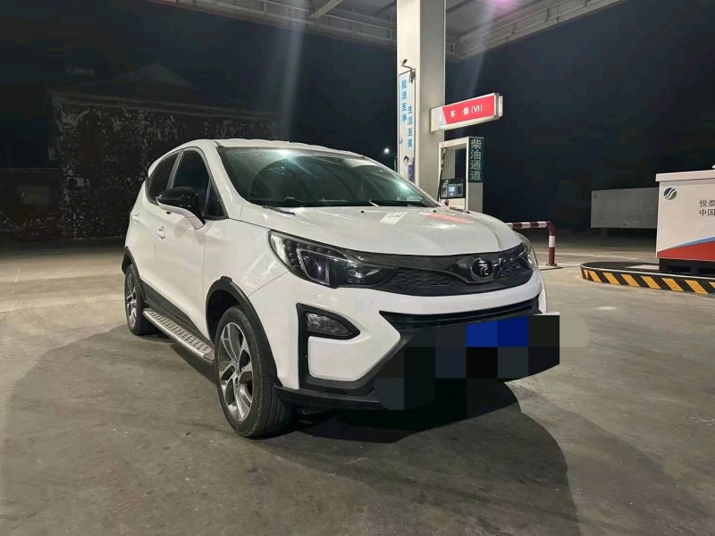 东营17年比亚迪元2