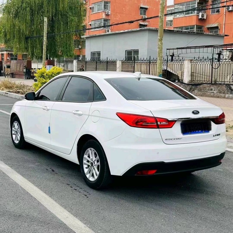 烟台20年福特福睿斯4