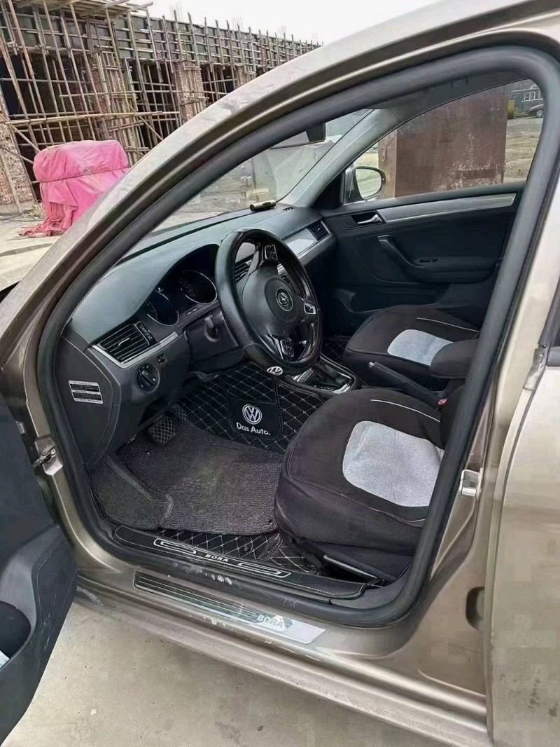 保定14年大众宝来4