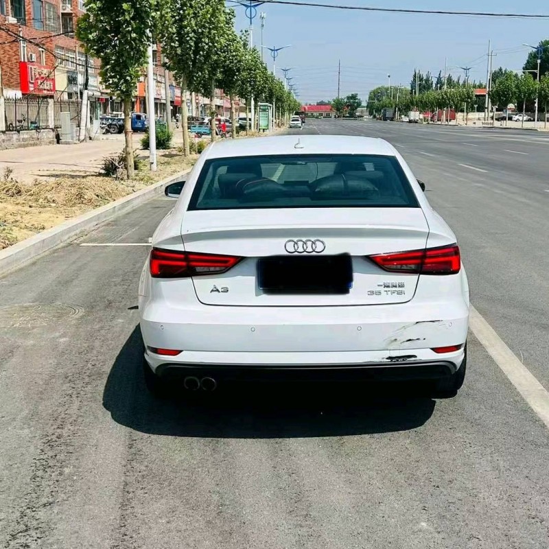 济南18年奥迪A38