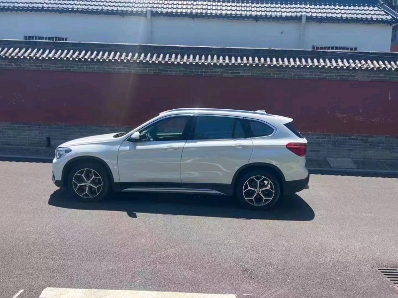 济宁18年宝马X17