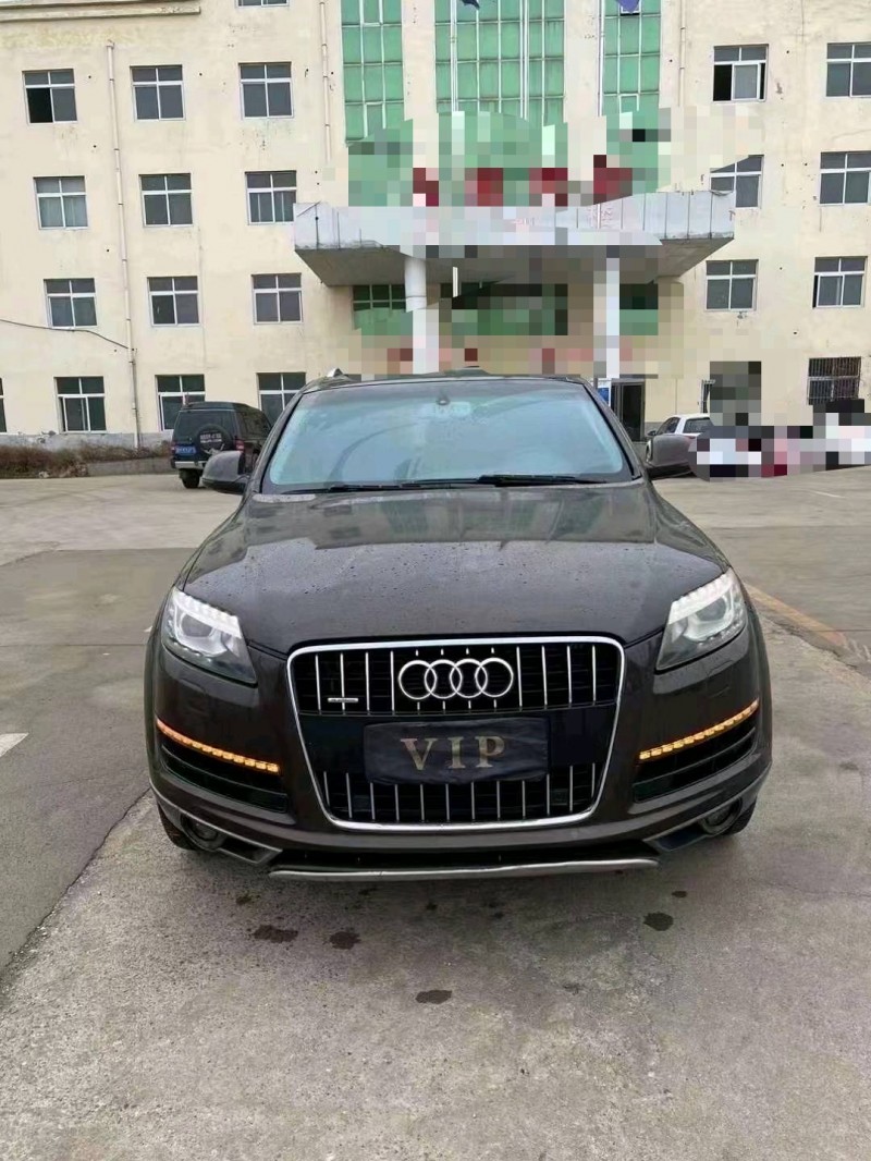 济宁13年奥迪Q71
