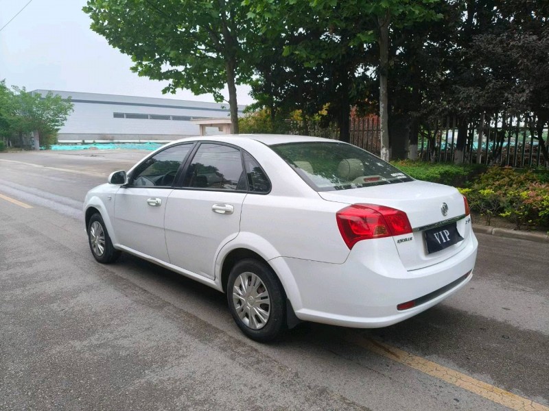 徐州17年别克凯越4