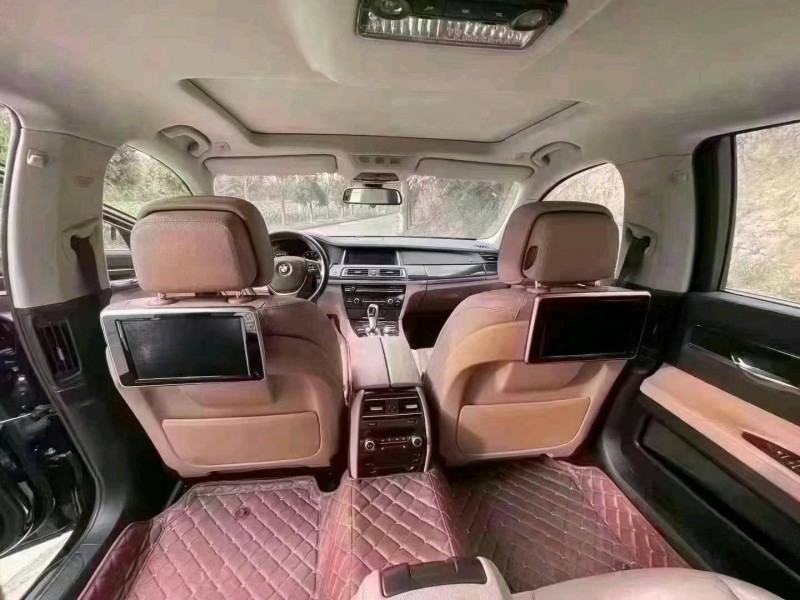 济南13年宝马7系4