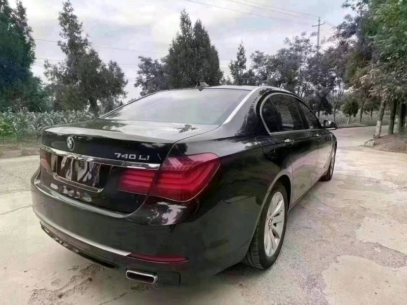 济南13年宝马7系8