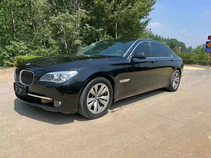 济南12年宝马7系3