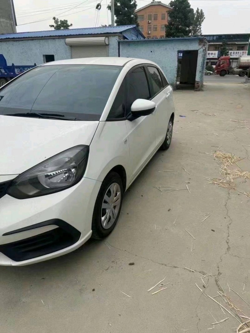 东营21年本田飞度3