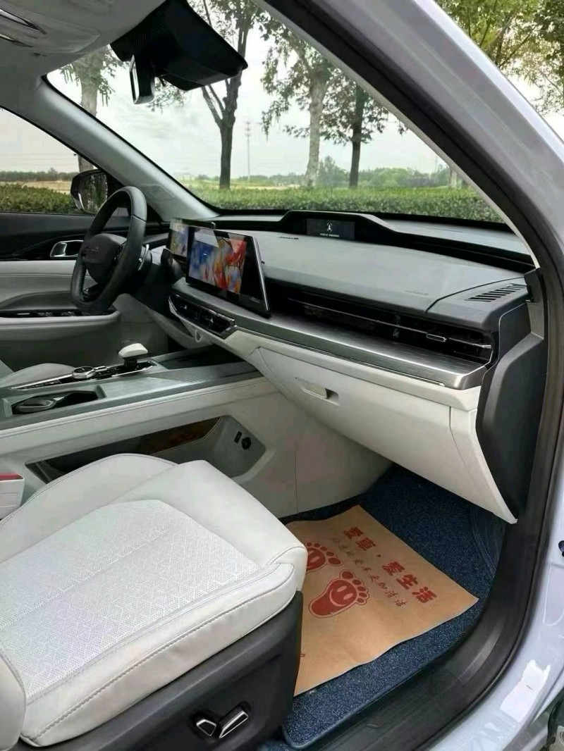 鎮江22年長安汽車歐尚7