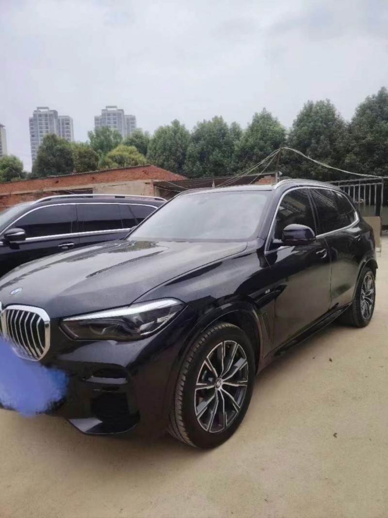 济宁22年宝马X52