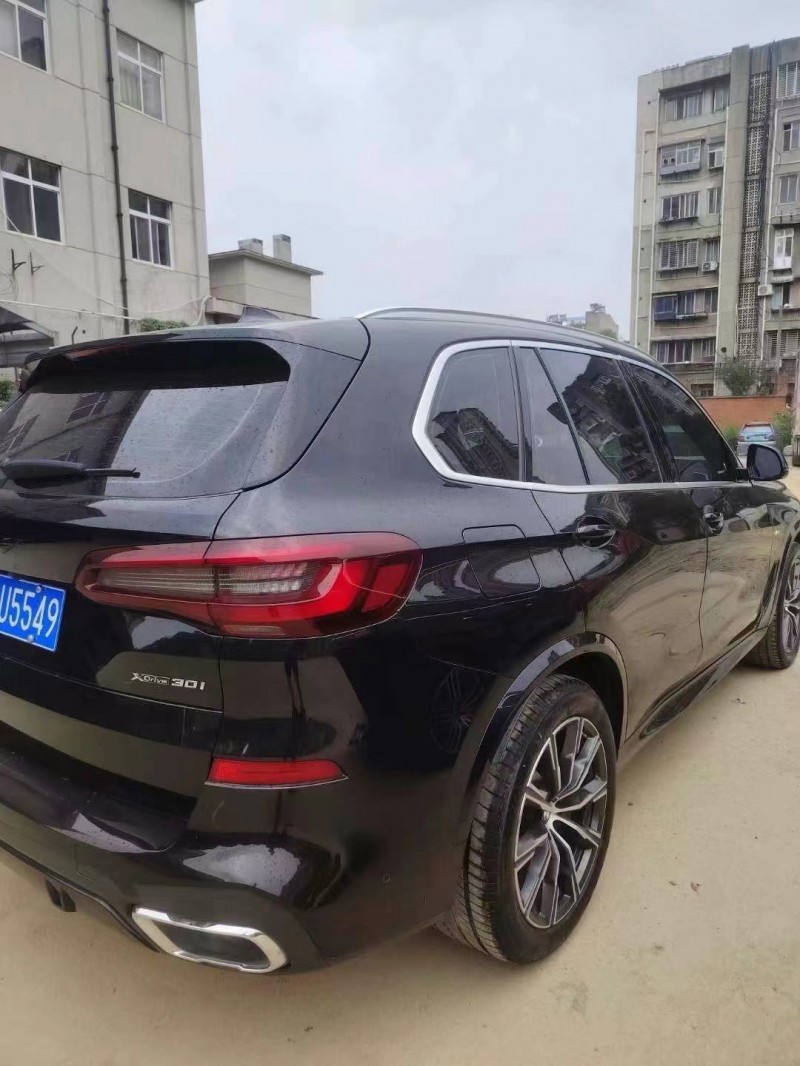 济宁22年宝马X57