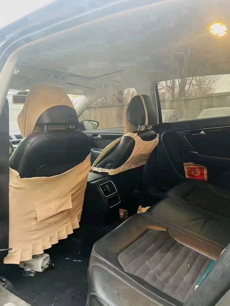 保定16年大众迈腾4